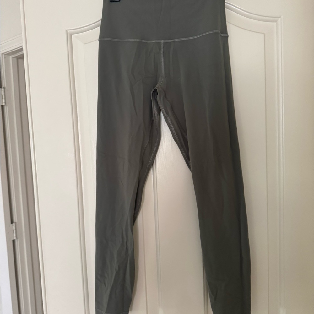 Lululemon Align High Rise 28”